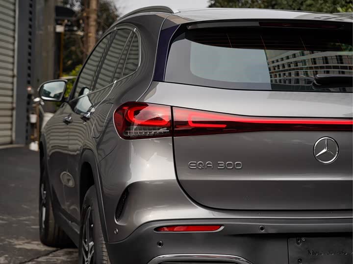 Фото 6 - Mercedes-Benz EQA