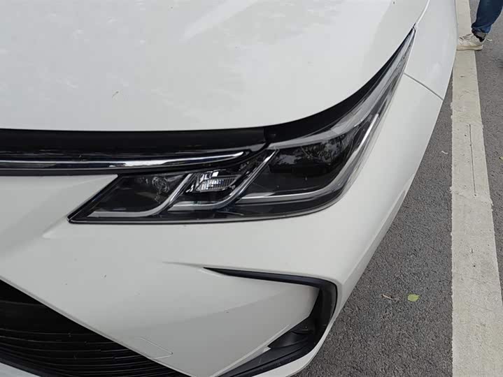 Фото 5 - Toyota Corolla