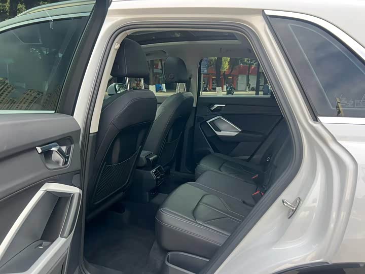 Фото 5 - Audi Q3