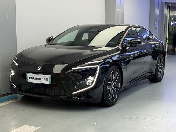 Фото 1 - Avatr 12