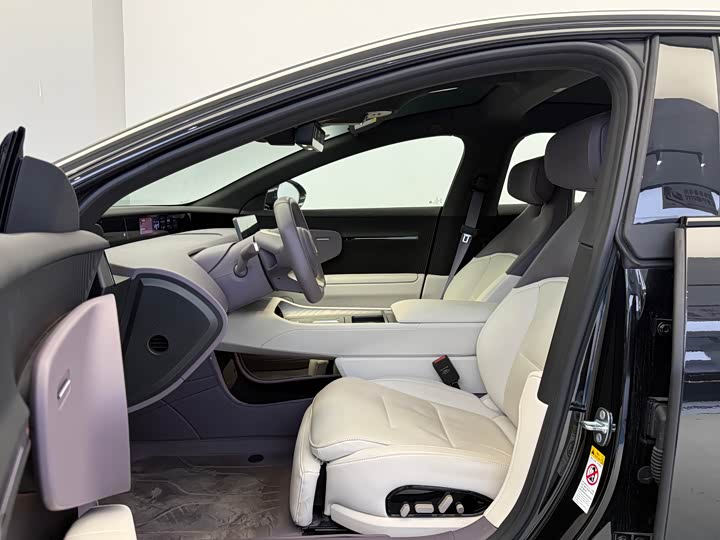 Фото 6 - Avatr 12