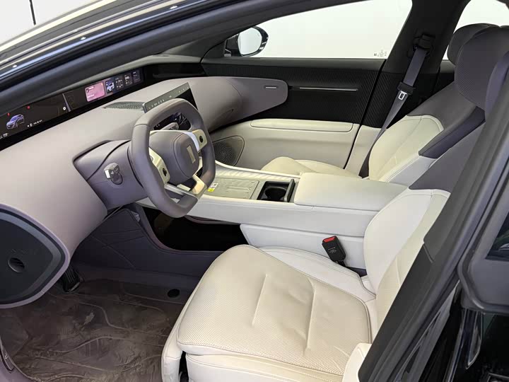 Фото 7 - Avatr 12