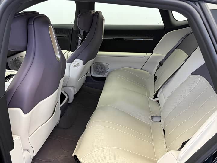 Фото 9 - Avatr 12