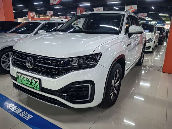 Фото 1 - Volkswagen Tayron GTE Hybrid