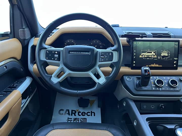 Фото 8 - Land Rover Defender