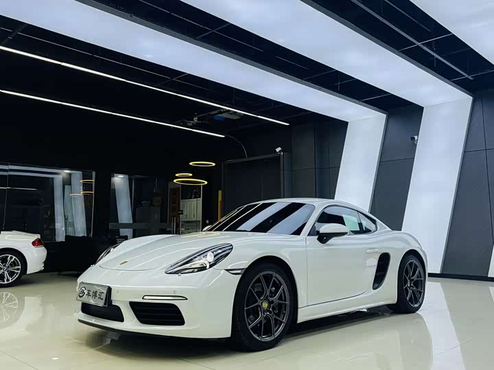 Фото 1 - Porsche 718