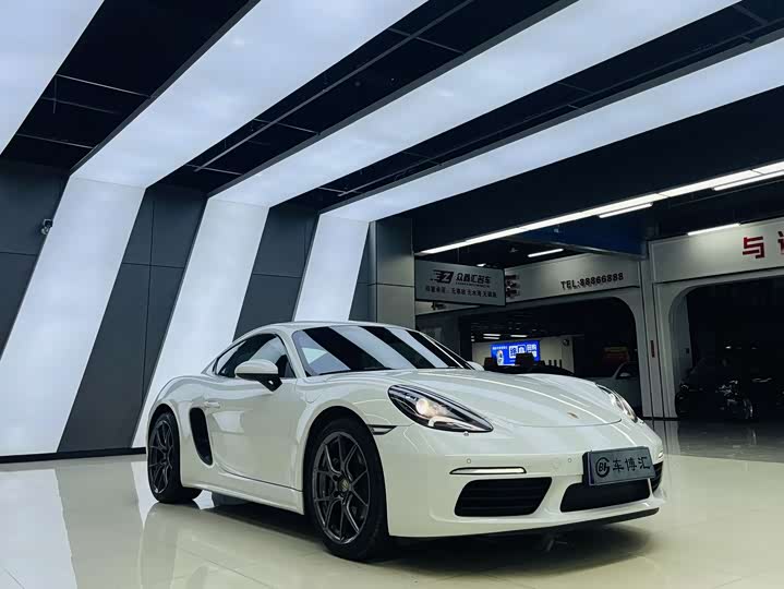 Фото 3 - Porsche 718