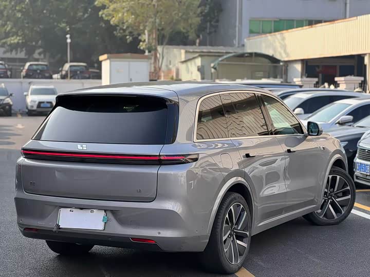 Фото 9 - LiXiang L8