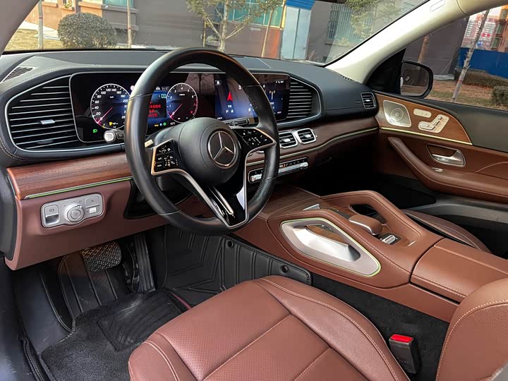 Фото 4 - Mercedes-Benz GLE-Class
