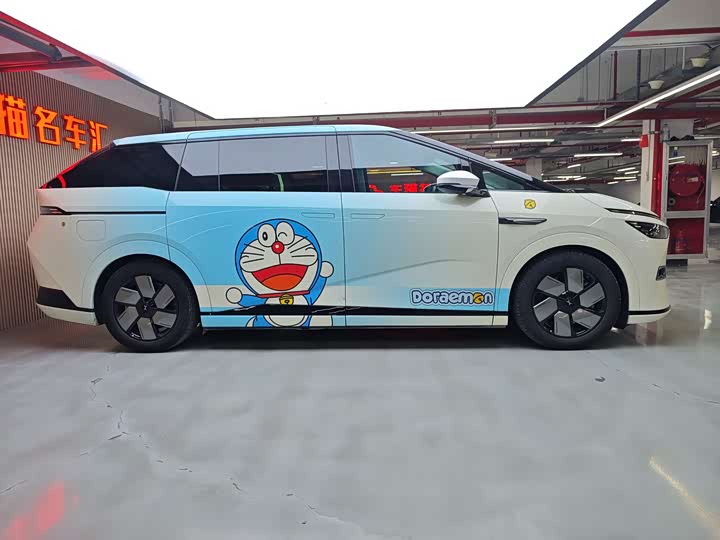 Фото 5 - XPeng X9