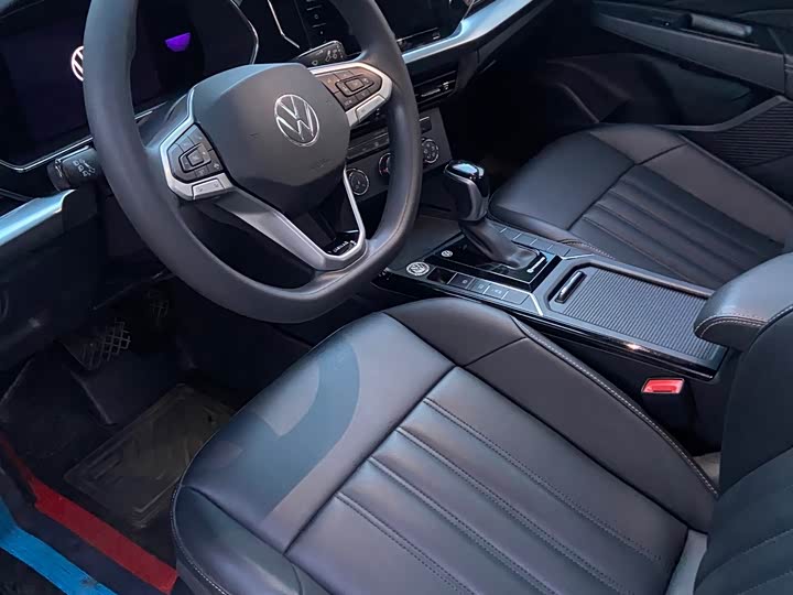 Фото 9 - Volkswagen Passat