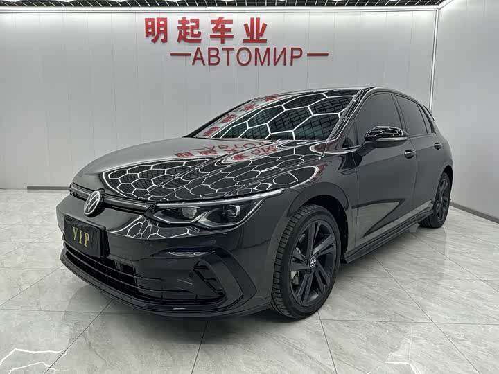 Фото 1 - Volkswagen Golf