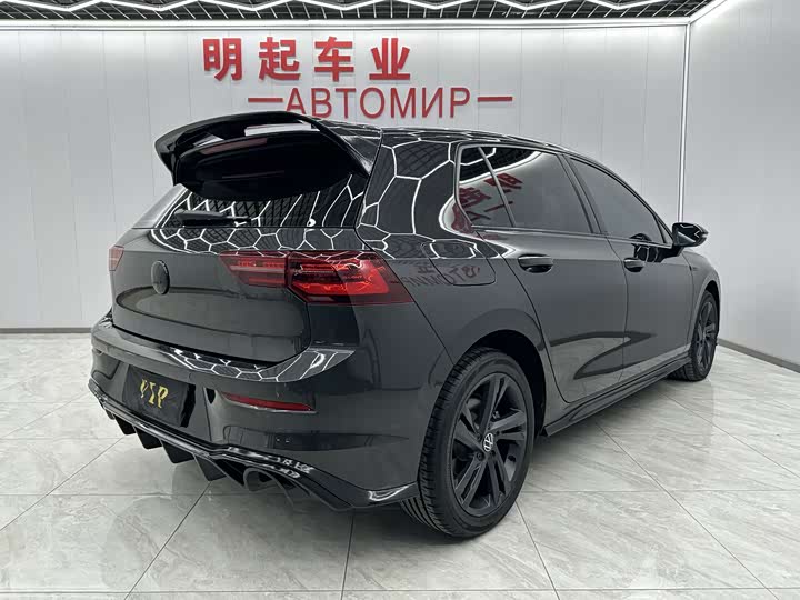 Фото 7 - Volkswagen Golf