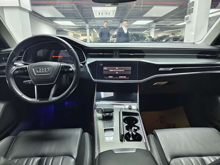 Фото 8 - Audi A6L