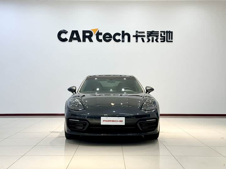 Фото 2 - Porsche Panamera