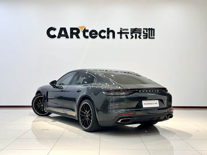 Фото 4 - Porsche Panamera