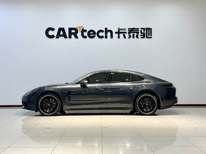 Фото 5 - Porsche Panamera