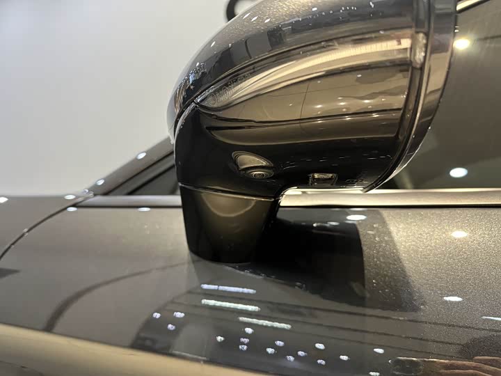 Фото 9 - Porsche Panamera