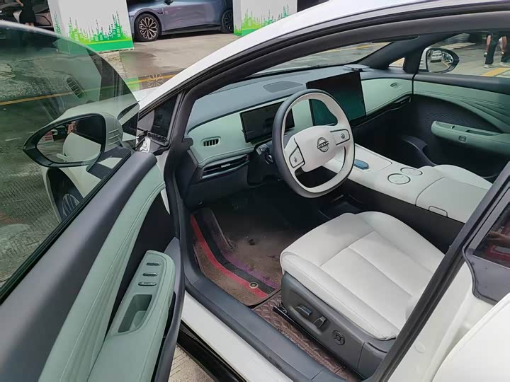 Фото 8 - Nissan N7