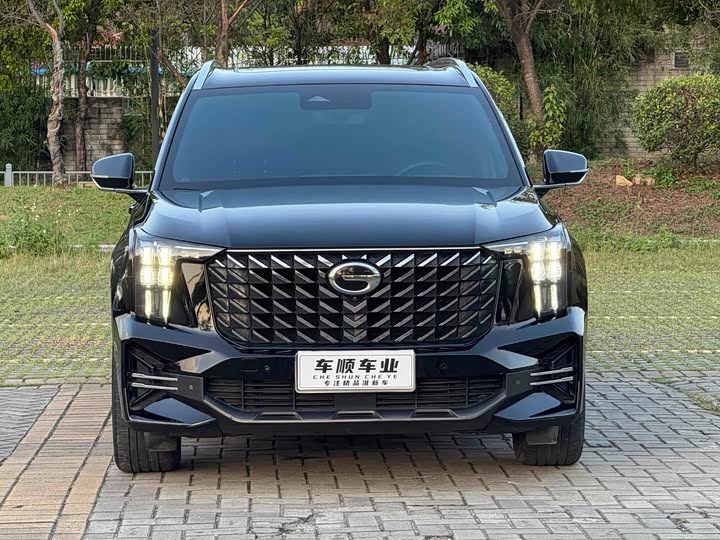 Фото 2 - GAC Trumpchi GS8