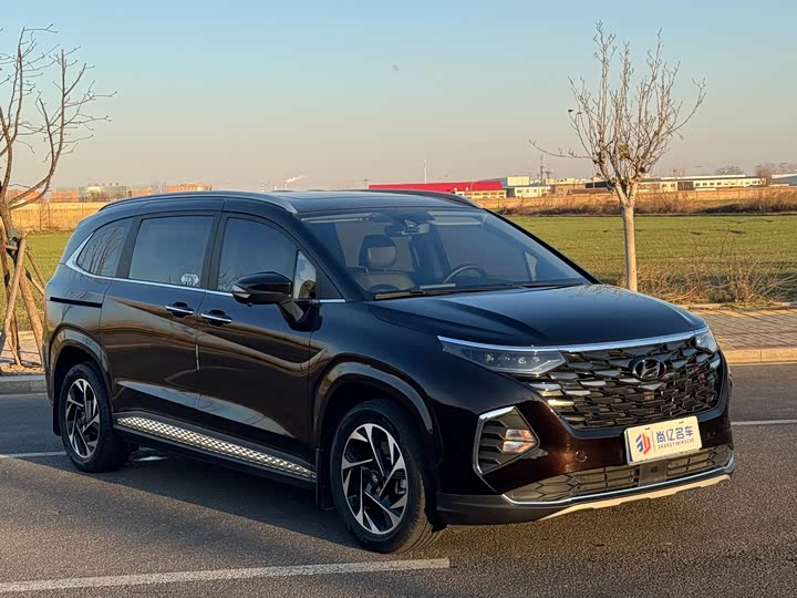 Фото 8 - Hyundai Custo