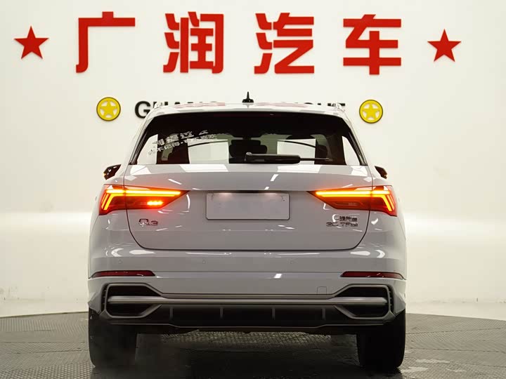 Фото 4 - Audi Q3