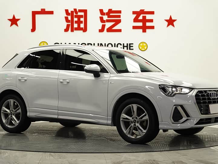 Фото 6 - Audi Q3