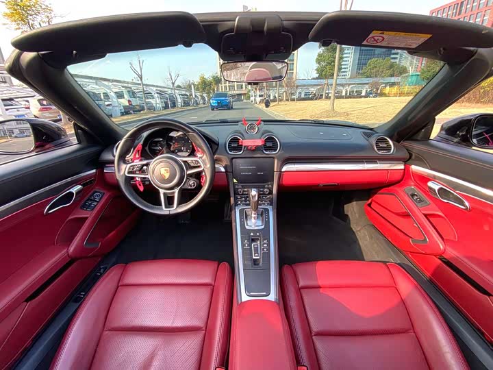 Фото 8 - Porsche 718