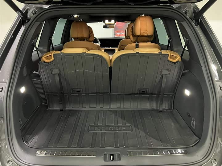 Фото 7 - LiXiang One