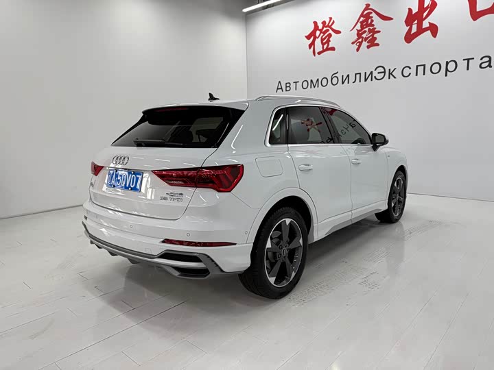 Фото 6 - Audi Q3