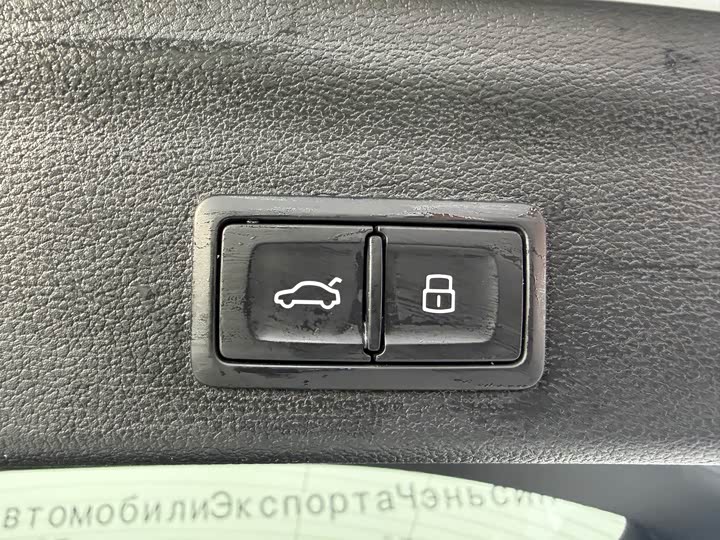 Фото 9 - Audi Q3