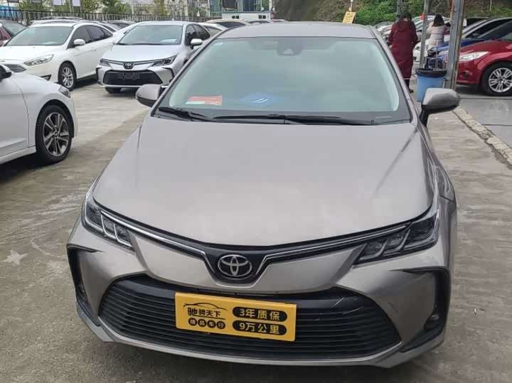 Фото 1 - Toyota Corolla