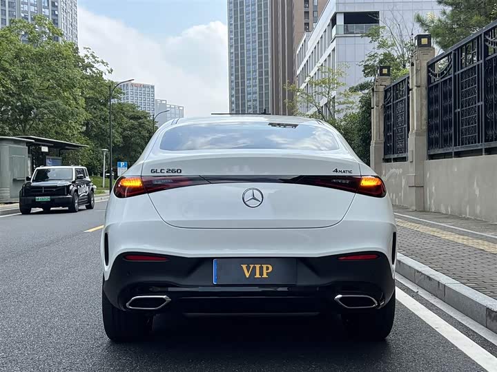 Фото 4 - Mercedes-Benz GLC-Class Coupe