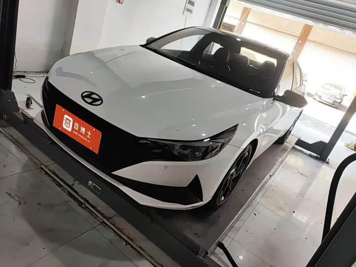 Фото 1 - Hyundai Elantra N line