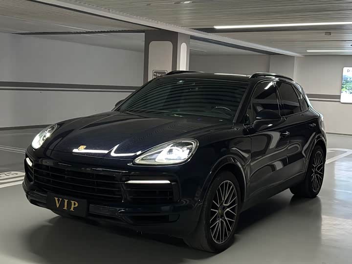 Фото 1 - Porsche Cayenne
