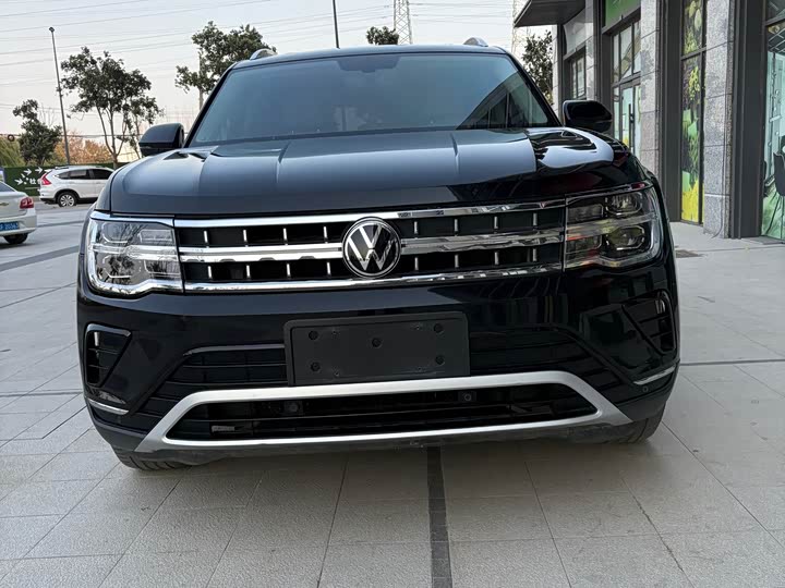 Фото 1 - Volkswagen Teramont Pro