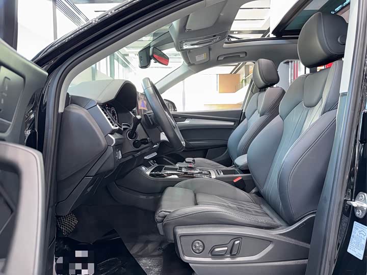 Фото 3 - Audi Q5L