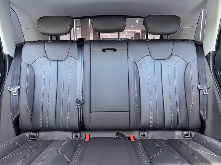 Фото 6 - Audi Q5L