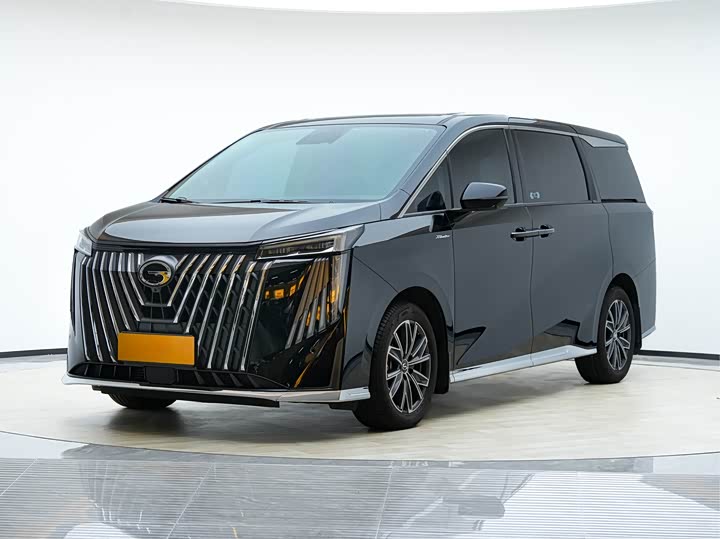 Фото 1 - GAC Trumpchi M8