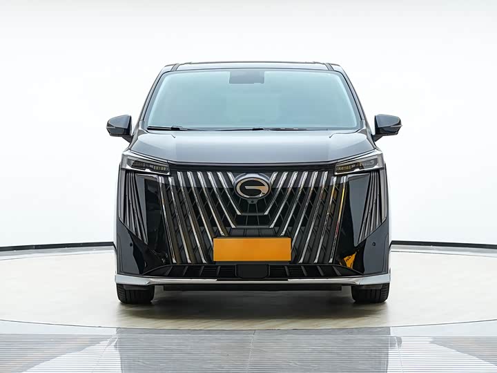 Фото 2 - GAC Trumpchi M8