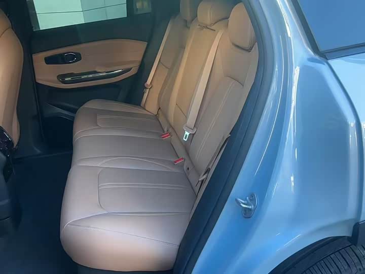 Фото 7 - Nio ES6