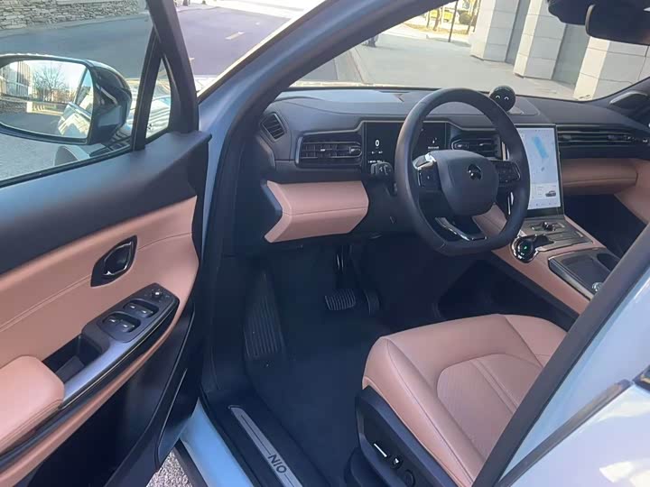 Фото 8 - Nio ES6