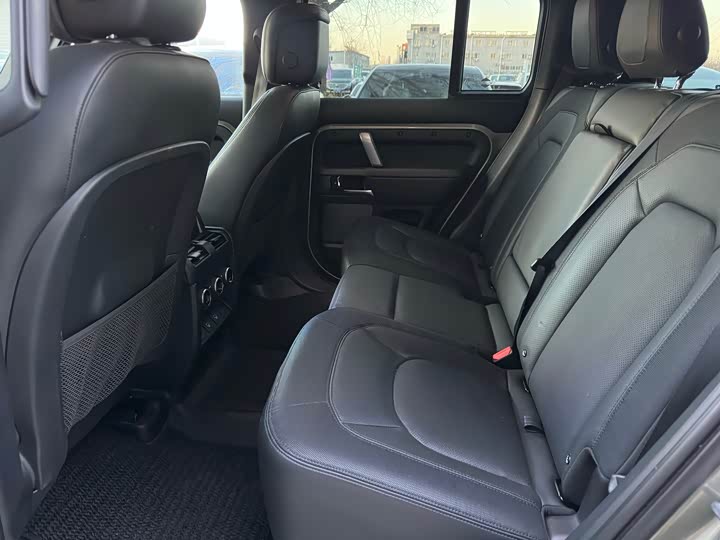 Фото 6 - Land Rover Defender