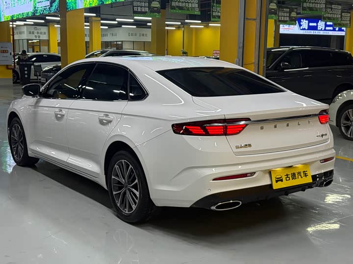 Фото 5 - Geely Preface