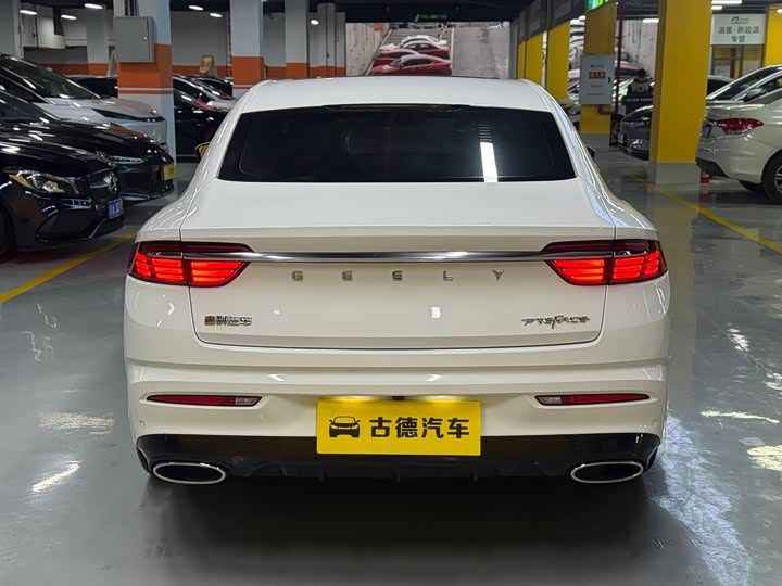 Фото 6 - Geely Preface