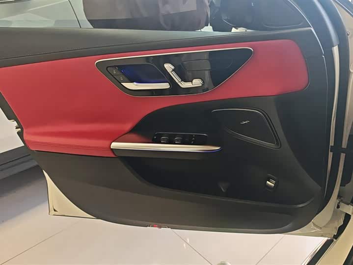 Фото 7 - Mercedes-Benz C-Class