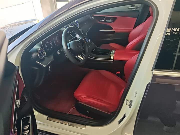 Фото 9 - Mercedes-Benz C-Class