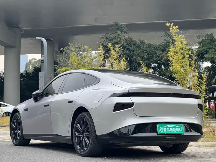 Фото 4 - XPeng P7