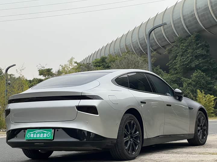 Фото 6 - XPeng P7