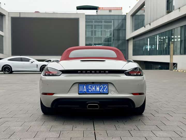 Фото 8 - Porsche 718